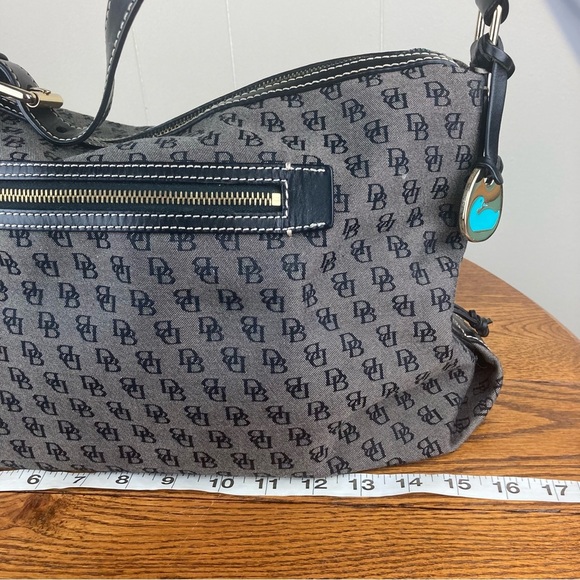 Dooney & Bourke Vintage Sig large slouchy hobo & wristlet Gray/Black Blue Duck - Picture 11 of 13